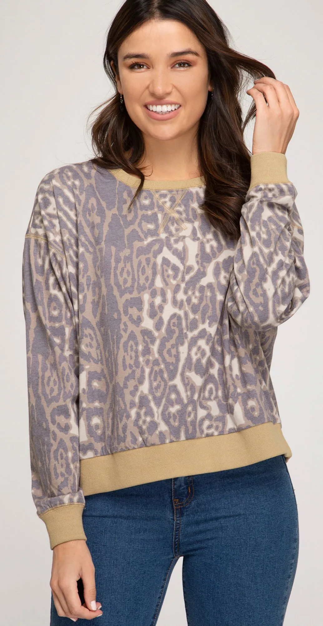 ANIMAL PRINTED KNIT TOP