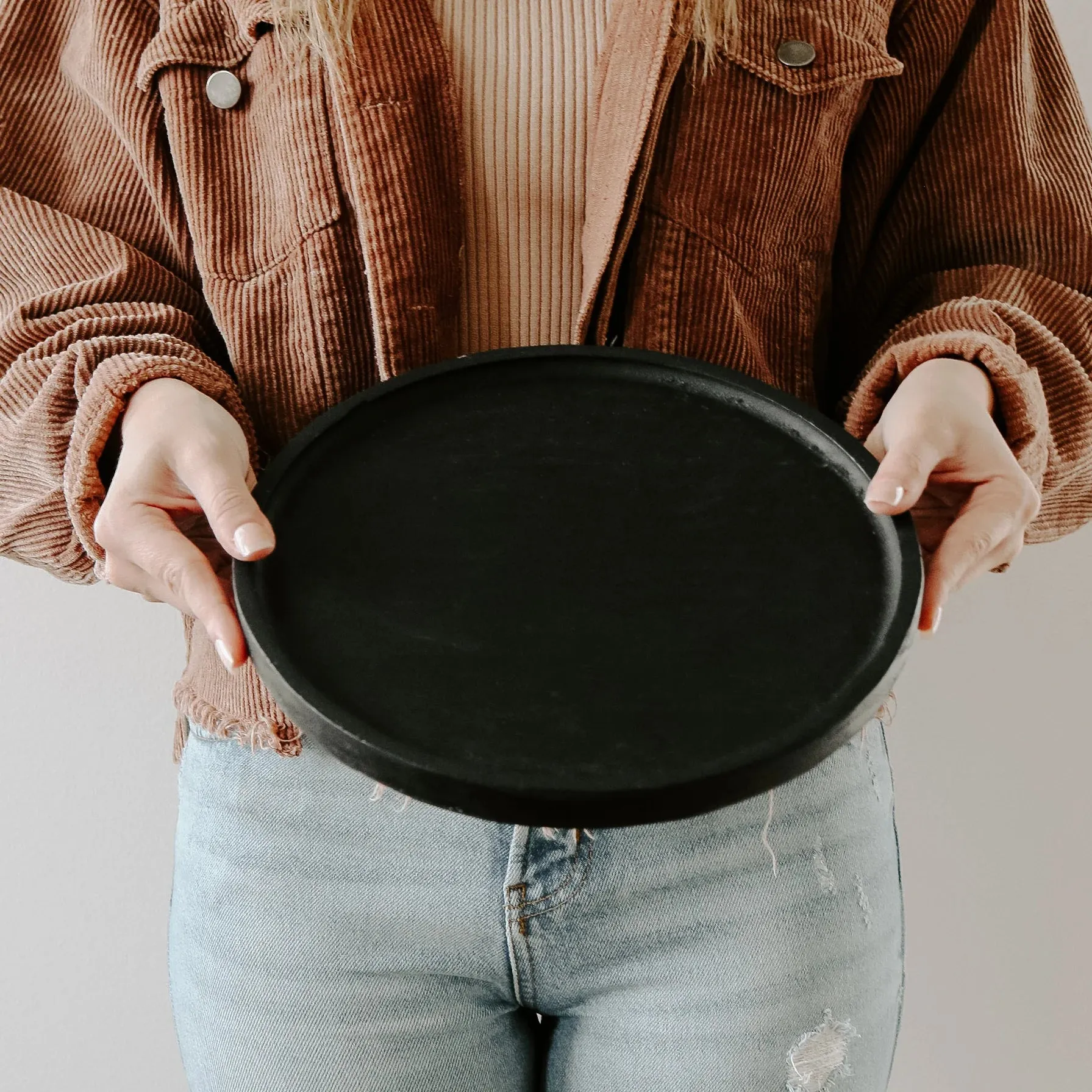 Black Round Wood Tray