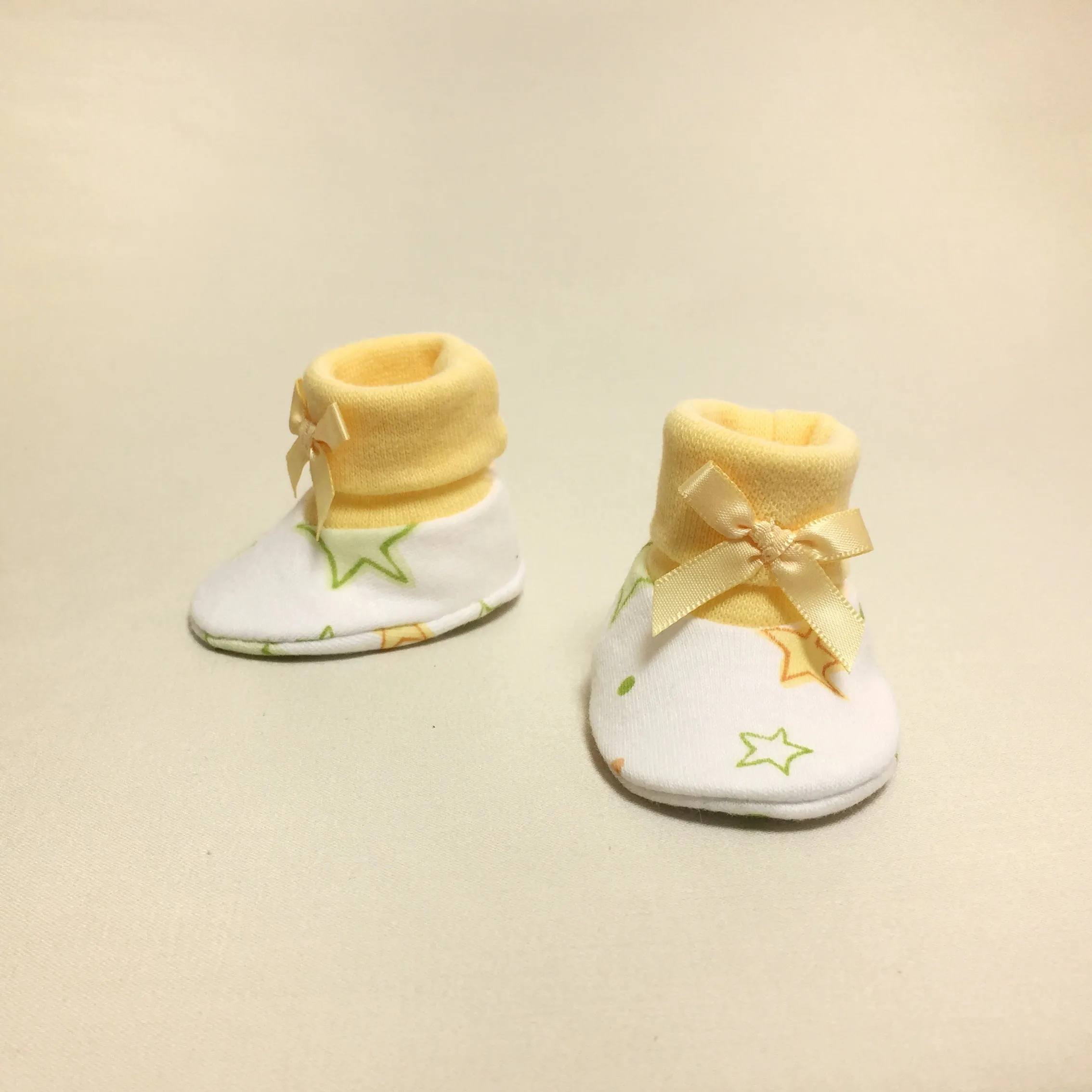 NICU Booties Twinkle Yellow