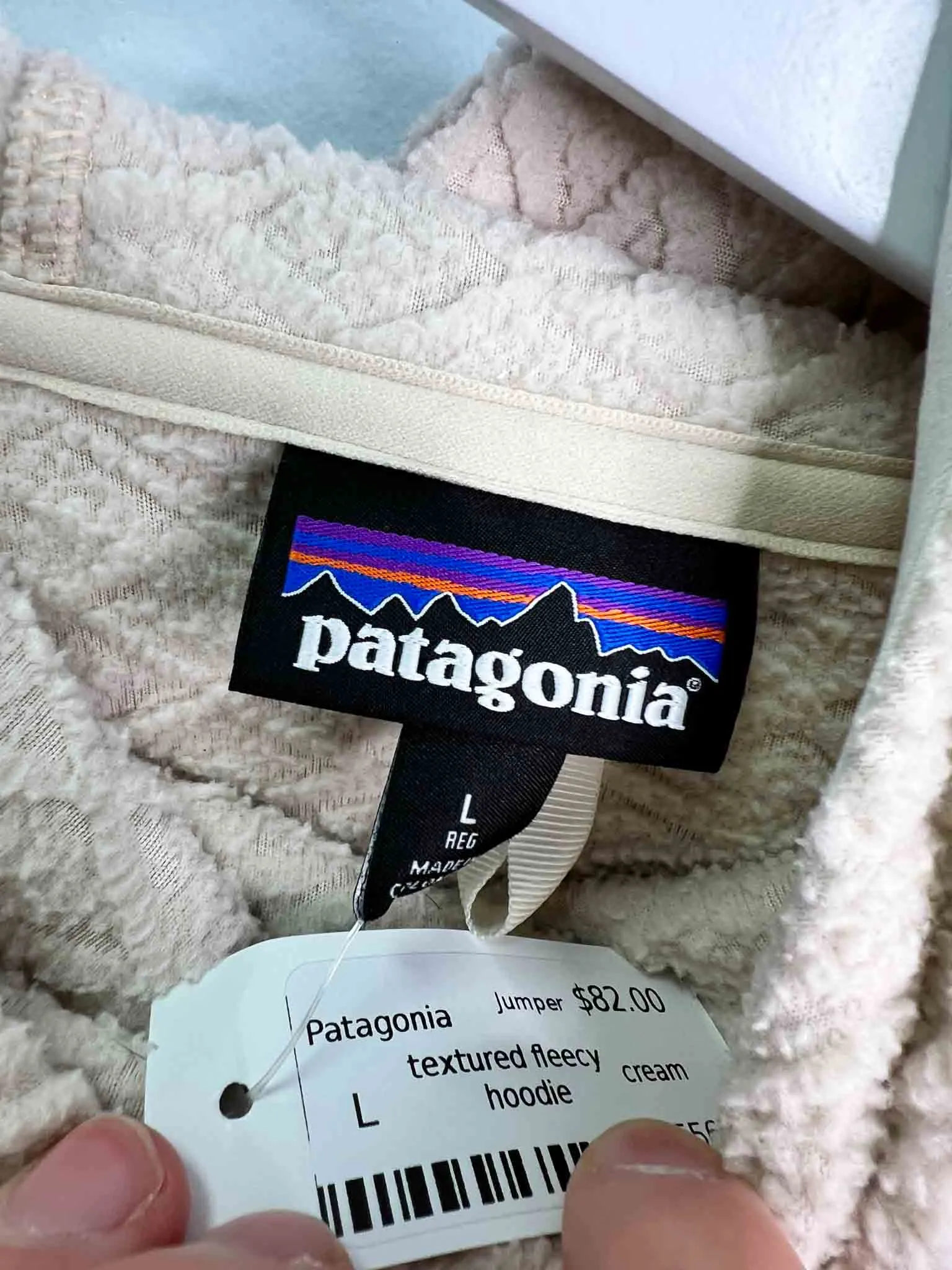 Size L - Patagonia Diamond Capra Hoodie